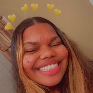 Meet your Posher, Monique